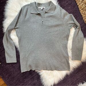 Mercer Street Studio Gray Long Sleeve Sweater with Faux Pearl Collar